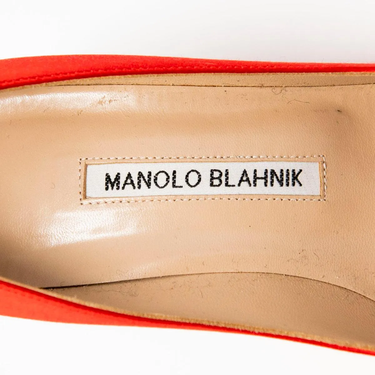 Manolo Blahnik Red Satin Hangisi Pumps 37