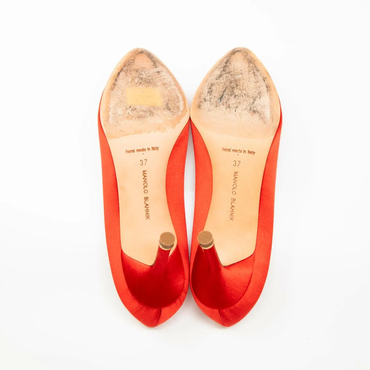 Manolo Blahnik Red Satin Hangisi Pumps 37
