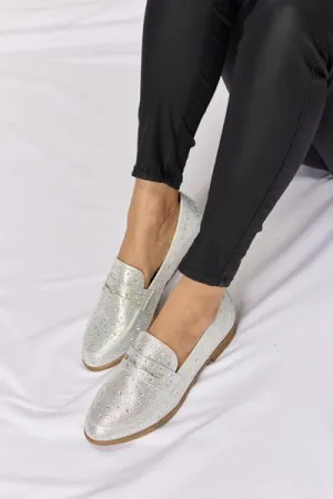 Rhinestone Pointed Toe Loafers in Silver
